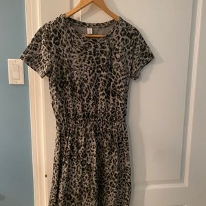 Old navy leopard print elastic waist dress size small